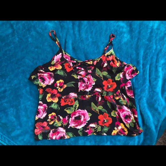 Roses string crop top - Picture 2 of 2